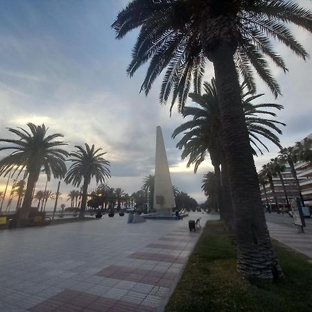 Apartamento En El Centro De Salou Luaran gambar