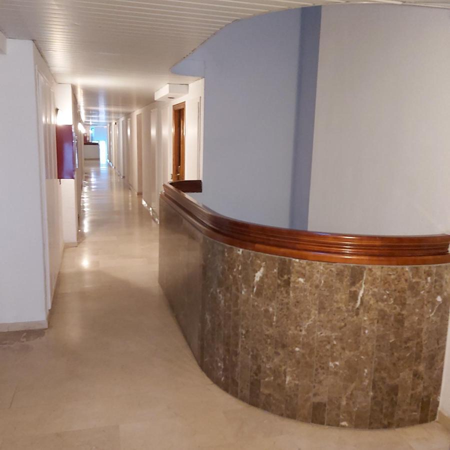 Apartamento En El Centro De Salou Luaran gambar